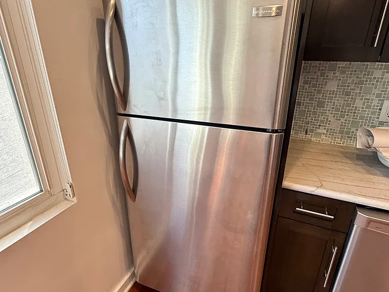 811 S Bedford St #204 — Photo 9