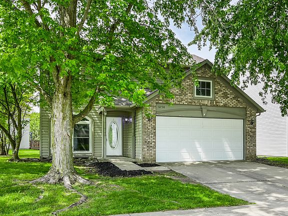 3rd image of 6754 Wimbledon Dr