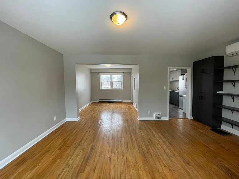 80 Barbara Ave — Photo 4