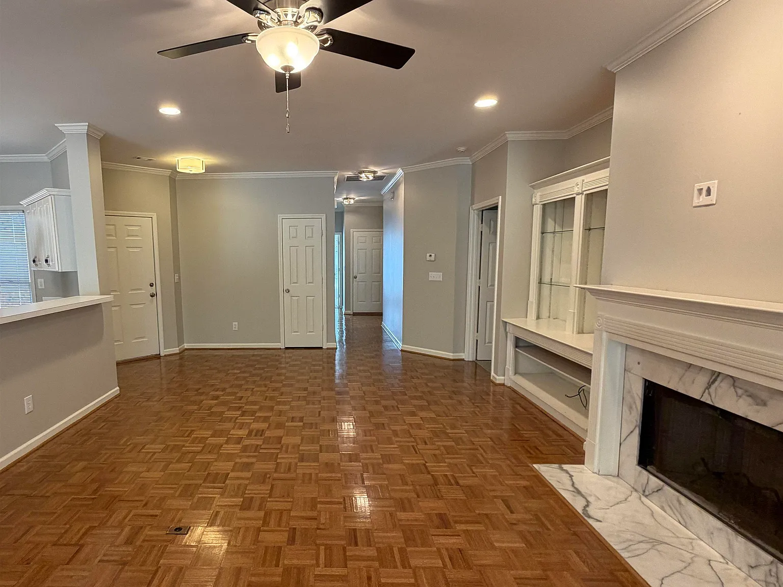 3 bed, 2.0 bath, 1736 sqft, $2,350 — Photo 3
