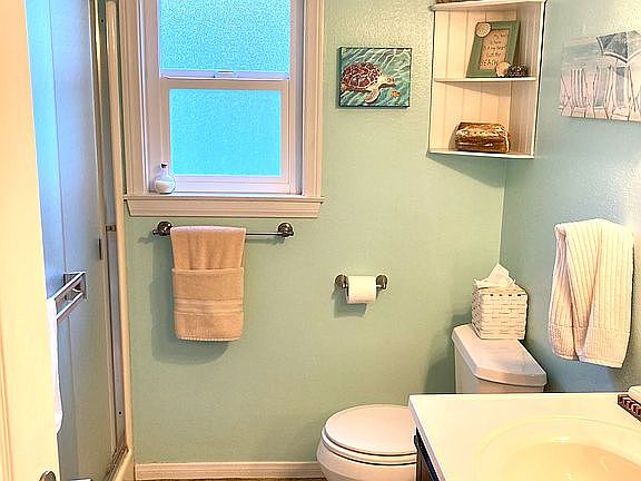 2nd image of 219 Vista Montana Way