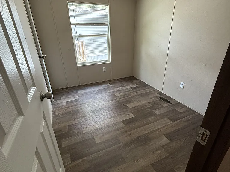 1621 N Liberty St #35 — Photo 13