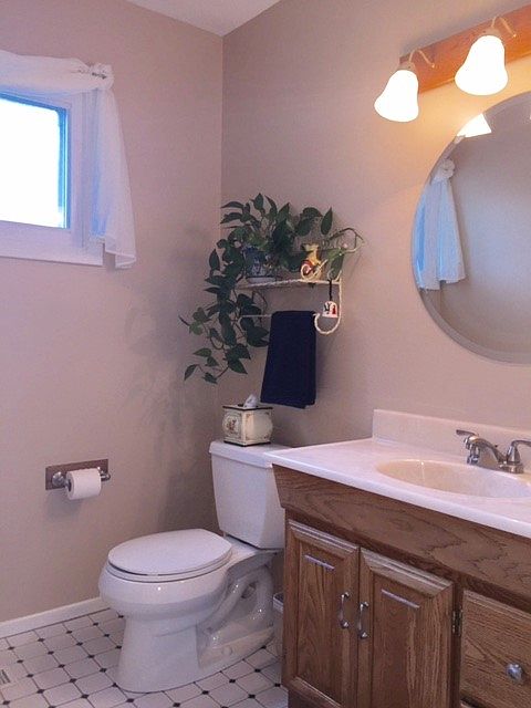 1st image of 815 W Hackberry Dr