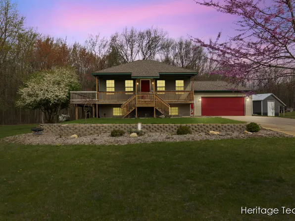 3422 Morning Dew Ln, Hopkins, MI 49328