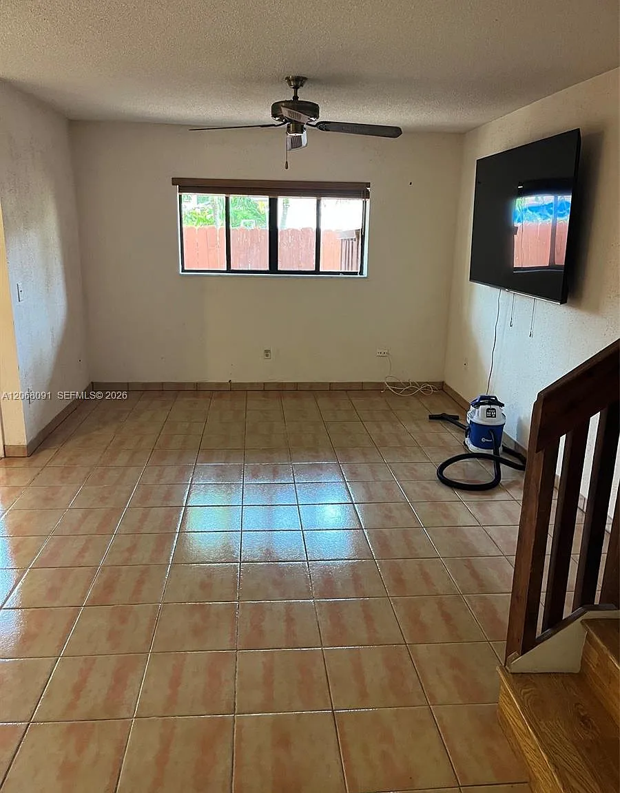 Sandpiper Bay — Photo 1