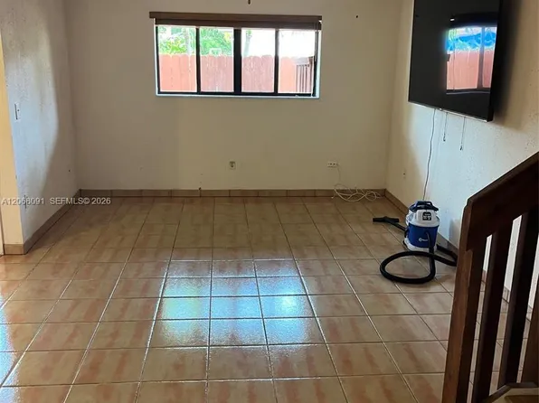 463 SE 14th St #463, Dania, FL 33004