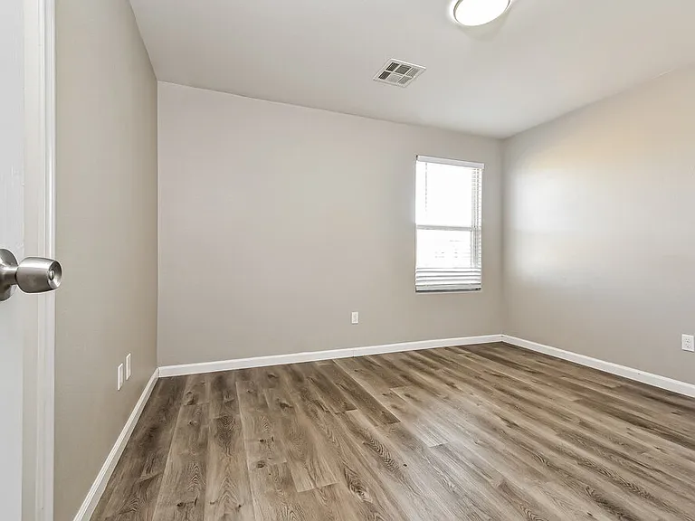 4237 Telstar Ct — Photo 14