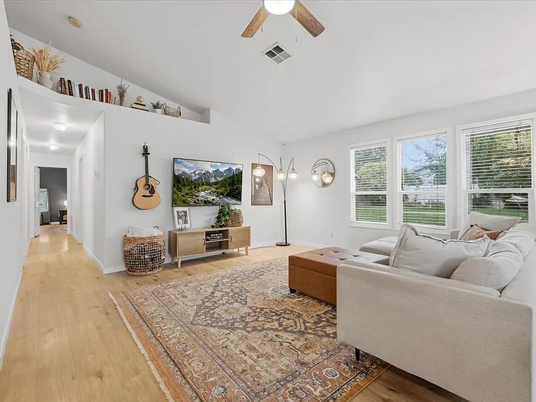 4266 S Fruithill Pl — Photo 17