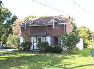 1712 Blossom Rd, Rochester, NY 14610