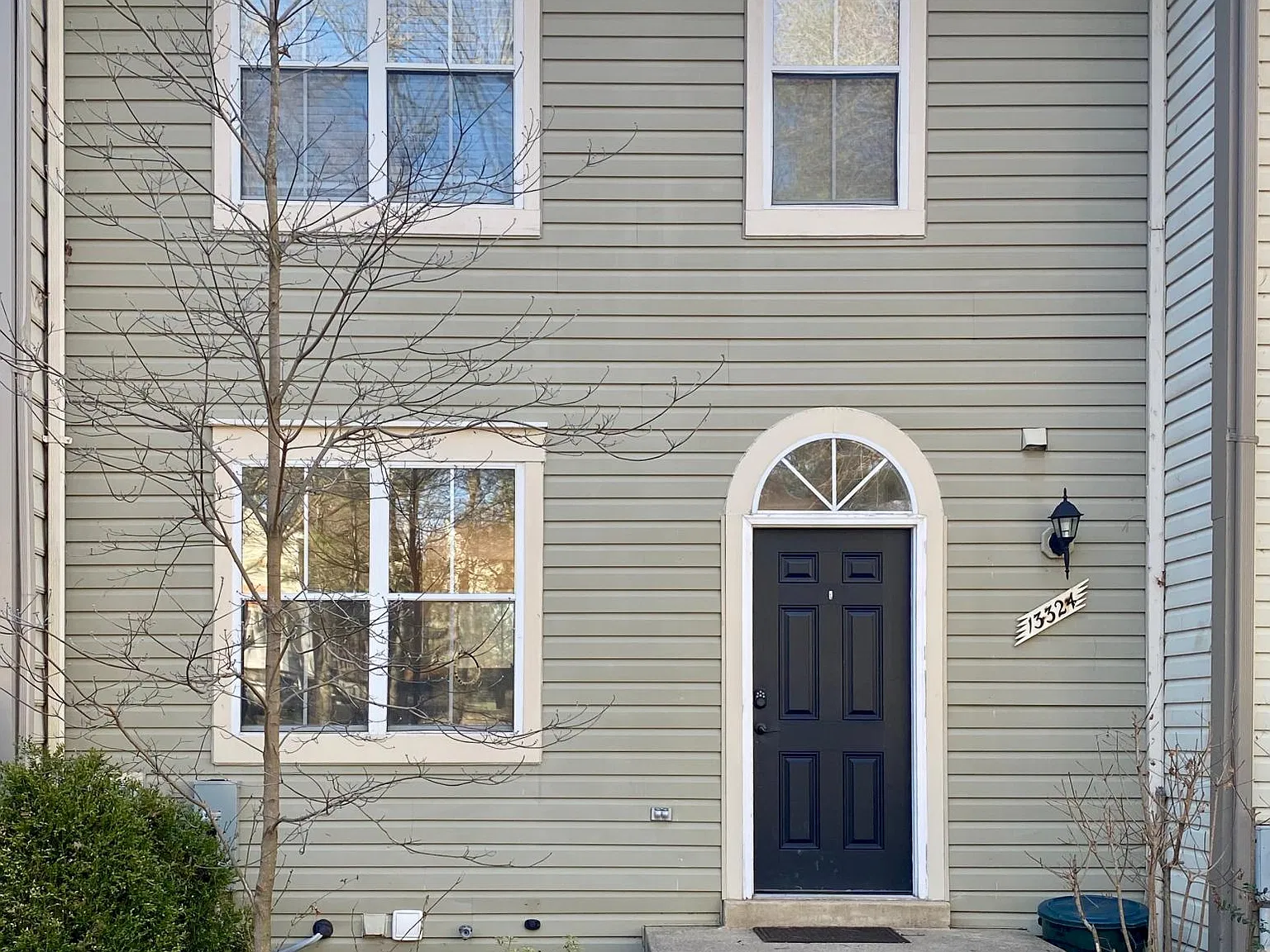 4 bed, 3.5 bath, 1280 sqft, $2,600 — Photo 1