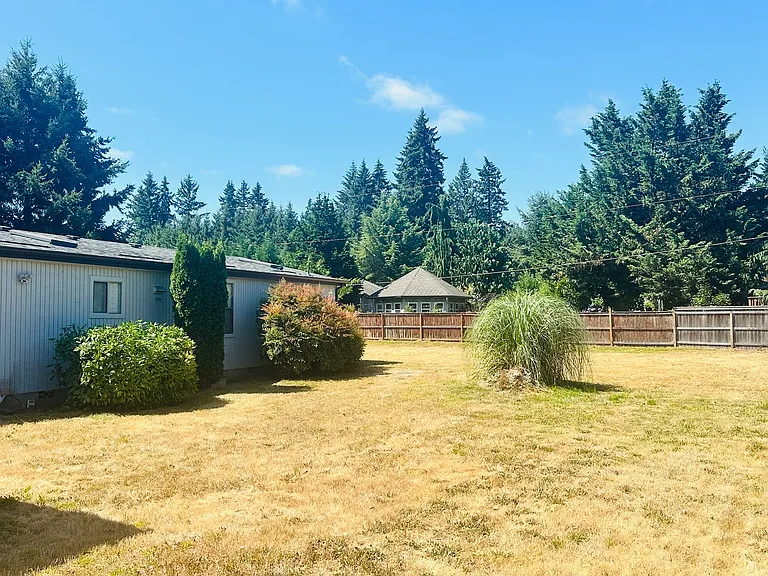14014 NE 70th Ave — Photo 7