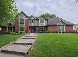 2305 W 127th St, Leawood, KS 66209