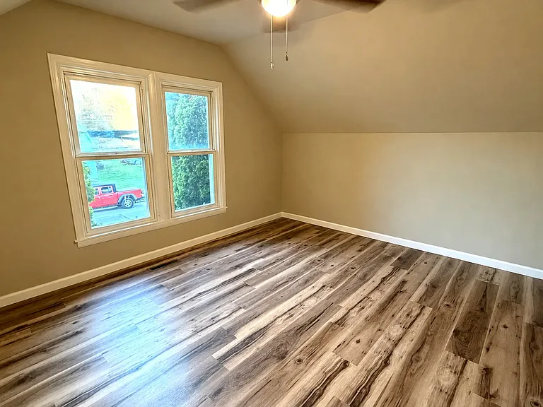 119 N Hickory St — Photo 9
