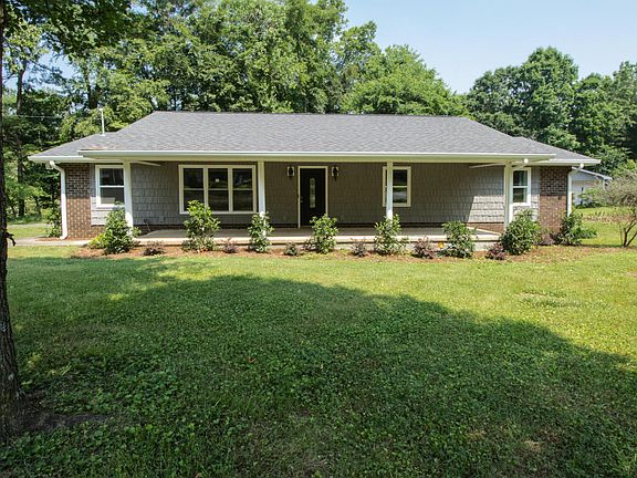 2nd image of 702 Dogwood Cir