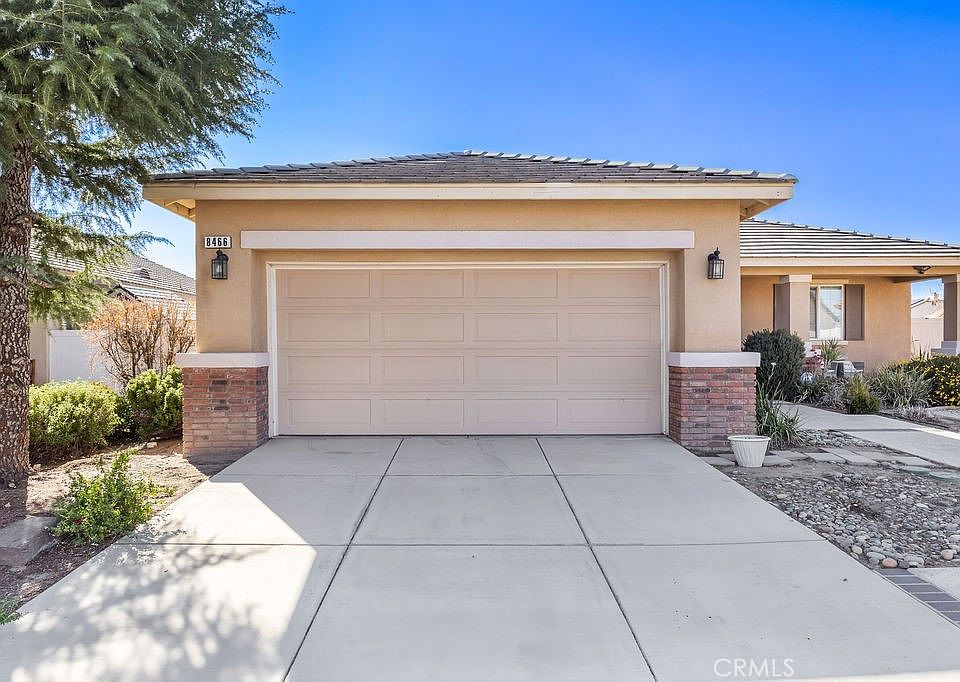 1st image of 8466 Hoover Ct