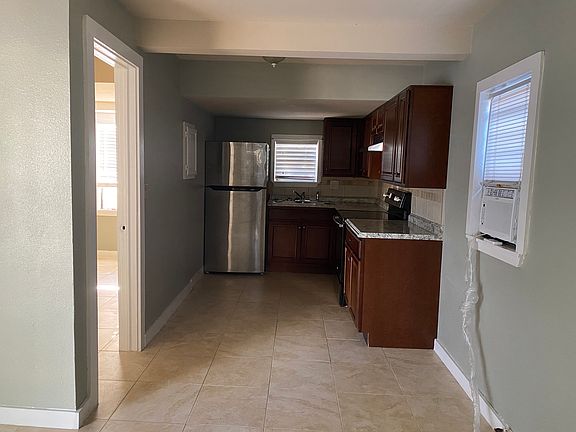 Kitchen / Living room