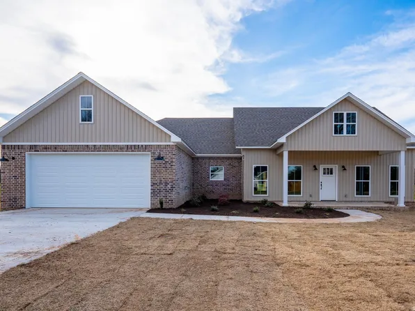 34 Sunset Blvd, Morrilton, AR 72110