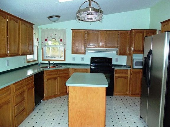 4th image of 9538 Longmire Ct SE