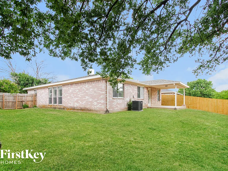 6413 Riverwater Trl — Photo 15
