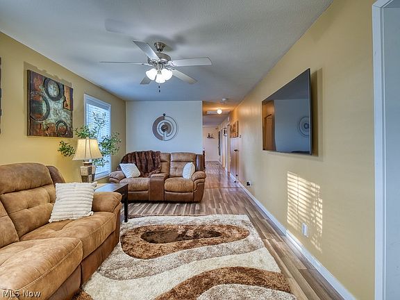 3rd image of 6610 Lear Nagle Rd #156
