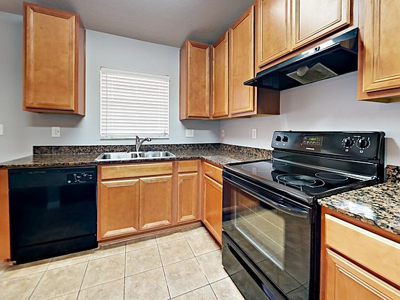 3rd image of 2236 Roanoke Springs Dr