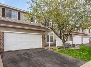 1576 Hummingbird St, Shakopee, MN 55379