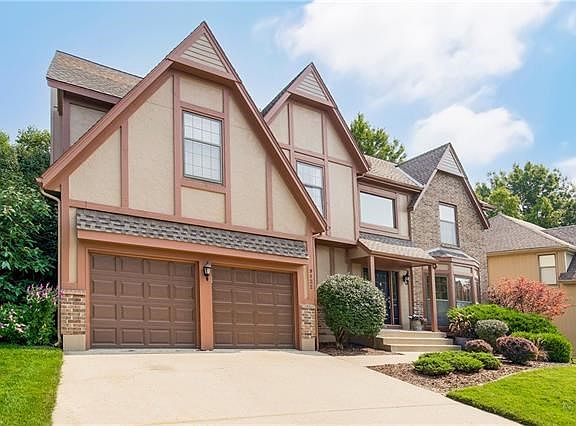 2nd image of 9122 W 131st Pl