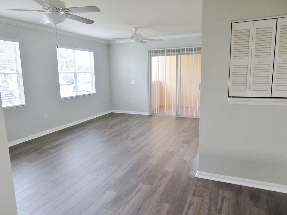 1st image of 1125 Villagio Cir Unit 102