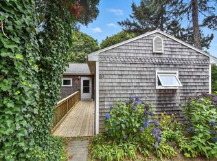 33 W Main Rd, Little Compton, RI 02837