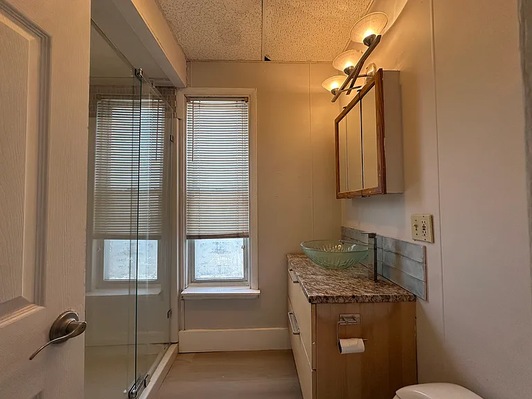 78 Ring St #1 — Photo 4