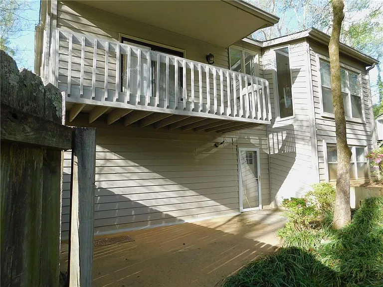 1930 Annwicks Dr — Photo 3