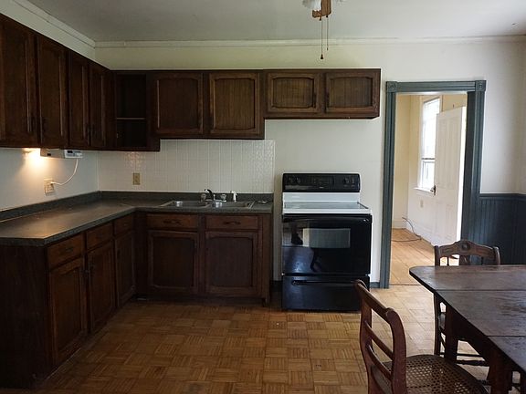 3rd image of 1113 N Cottonwood Rd