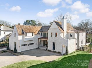 2215 Ferncliff Rd, Charlotte, NC 28211