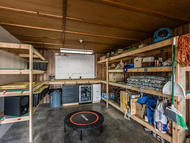 1003 Woods Lake Dr — Photo 52