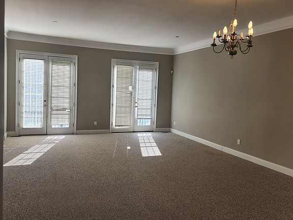 3rd image of 1407 Montclair Ct SE #4