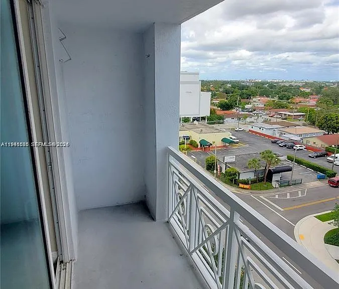 60 NW 37th Ave #806 — Photo 12
