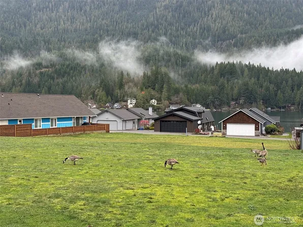 999 Maple Grove Road, Port Angeles, WA 98363