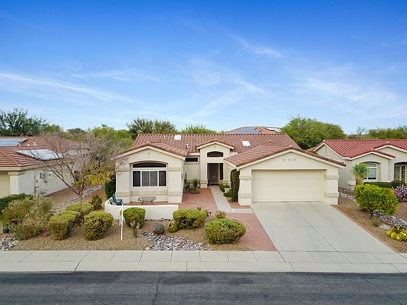 4th image of 2221 E Cargondera Canyon Dr