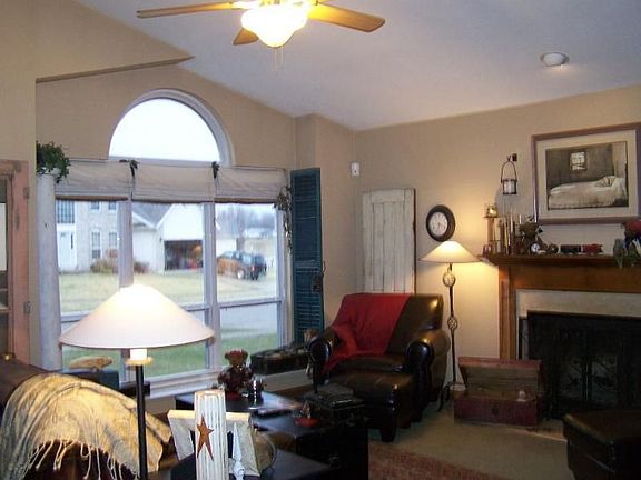 3rd image of 14443 Williamsburg Manor Dr