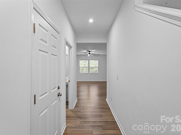 4th image of 3003 Langhorne Ave SW