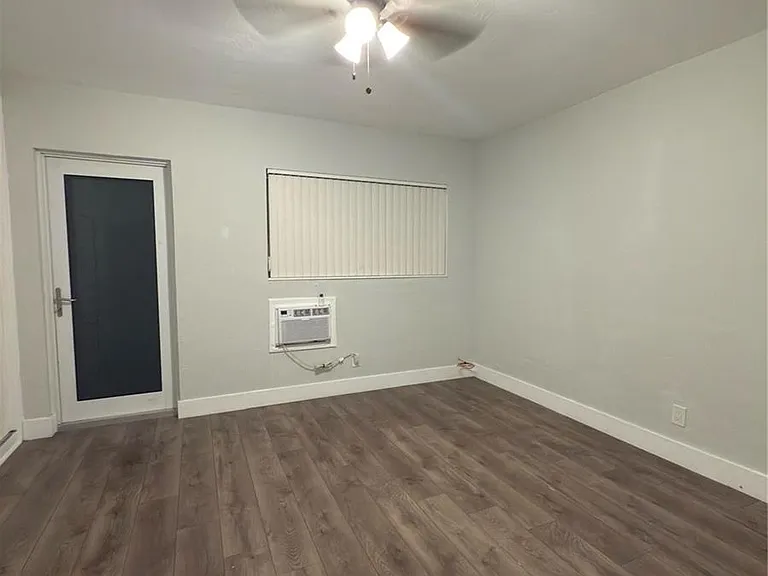 600 Layne Blvd #117 — Photo 8