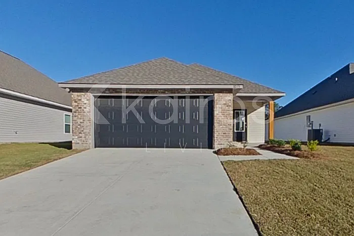 3 bed, 2.0 bath, 1618 sqft, $2,075 — Photo 1
