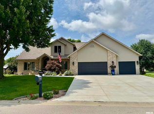304 Belmont Chase, Sherman, IL 62684