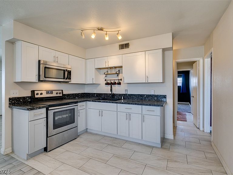 2737 Englestad St, North Las Vegas, NV