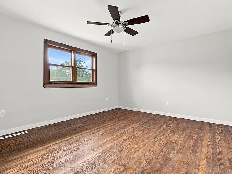 1685 Brodhead Rd #1 — Photo 10