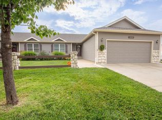 1820 Glendale Rd, Salina, KS 67401