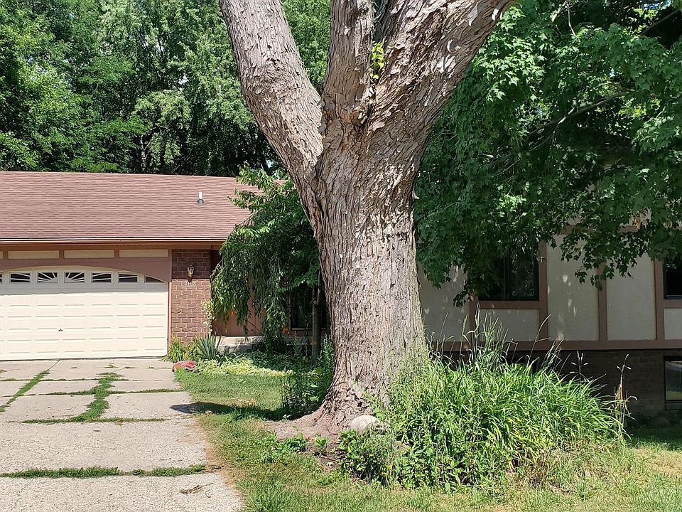 1st image of 1108 Paradise Lake Dr SE