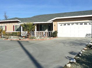 15911 Malahat Rd, Apple Valley, CA 92307