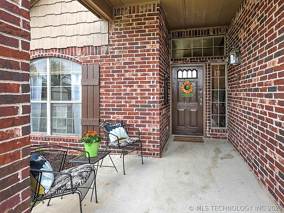 3rd image of 11898 S 269th East Ave