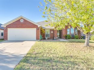 1036 Cedar Ridge Ln, Burleson, TX 76028